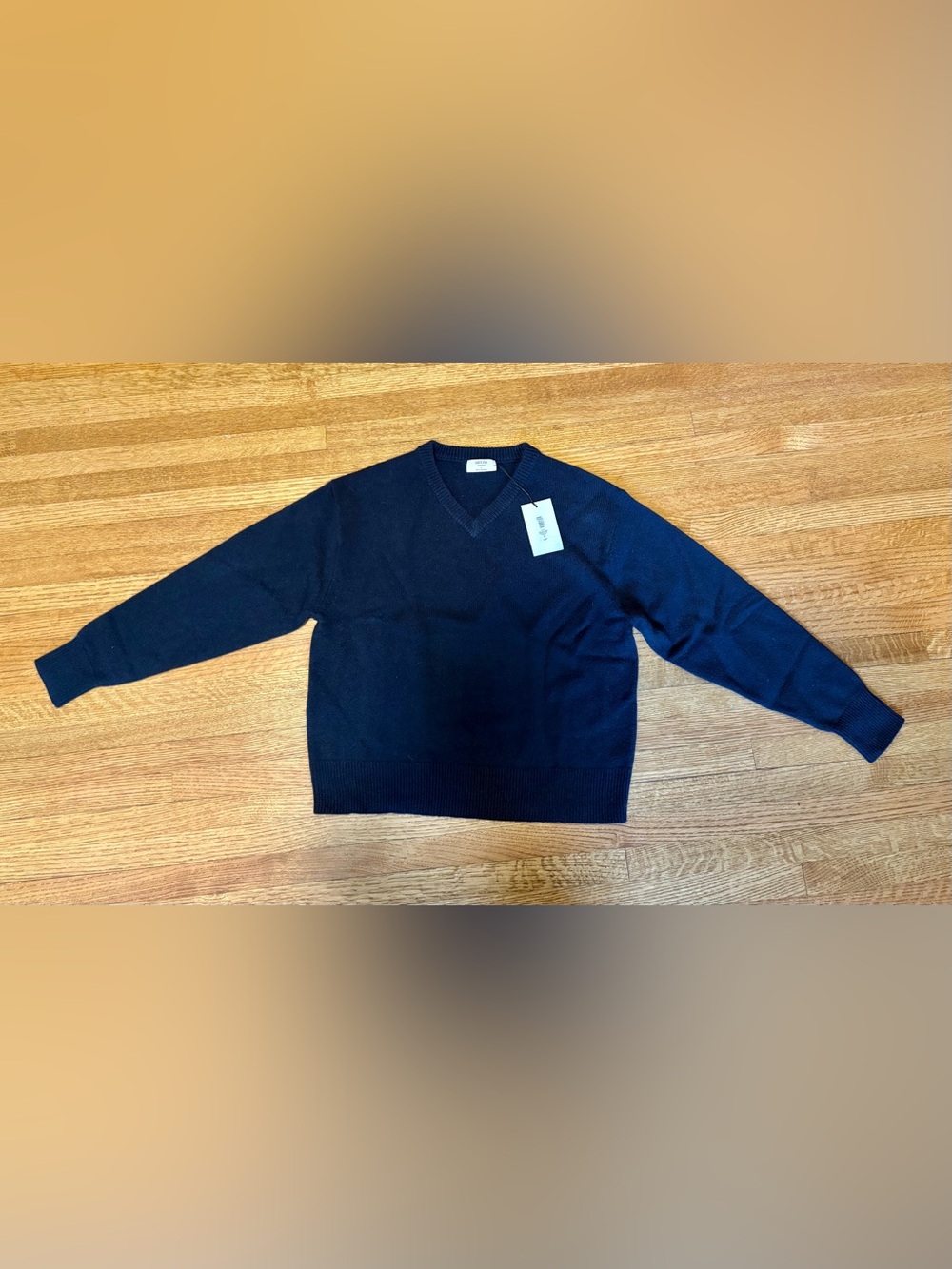 Aritzia Women's Navy Cashmere V-Neck Sweater